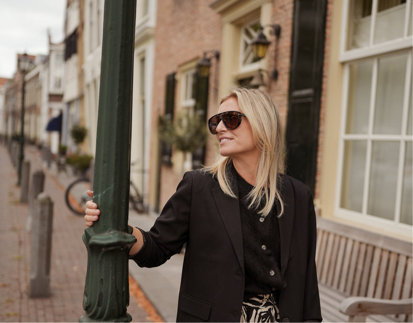 Knit-ted Cleo Cardigan - Black